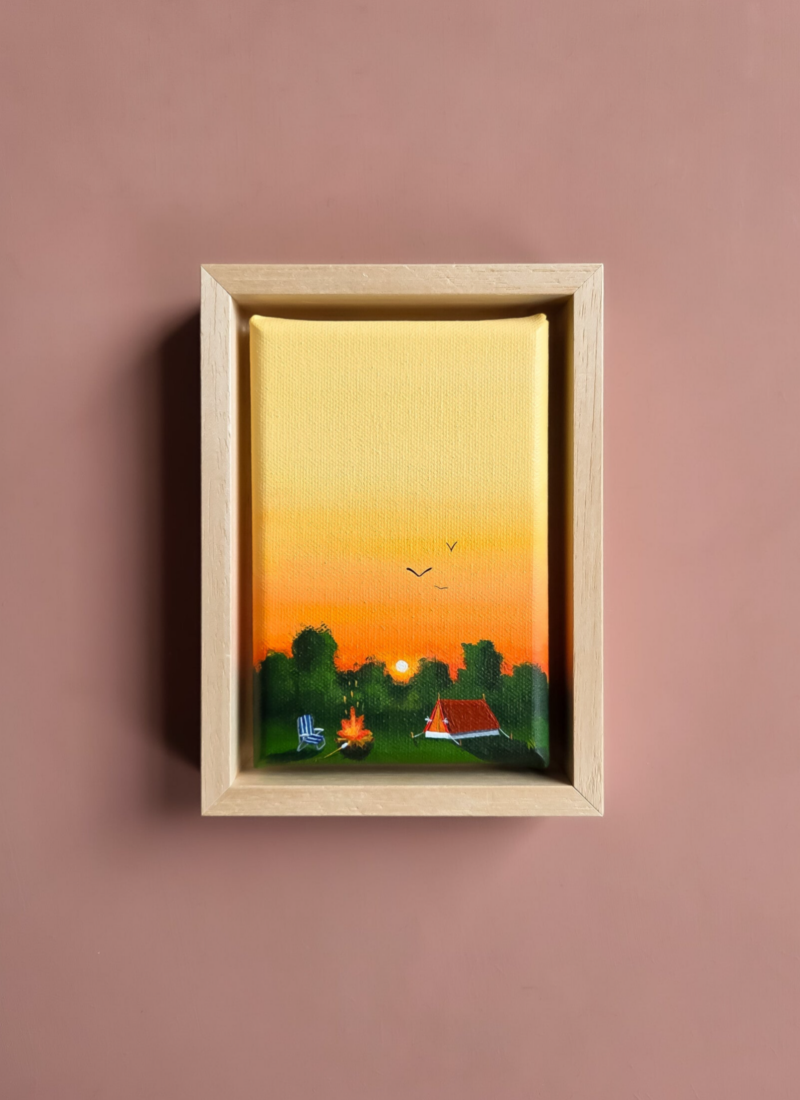 Een schilderij van een persoon die alleen op een kleine vakantie is, uitgevoerd in acrylgouache op linnen en ingelijst in een houten baklijstje.