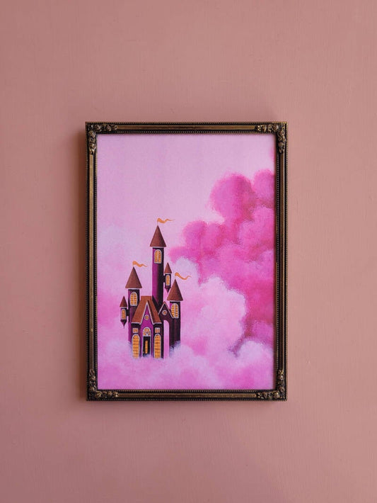 Een illustratie van een roze luchtkasteel in een verzilverd vintage lijstje op A5 formaat.